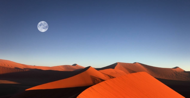 Le désert du Maroc observant les étoiles, observant les étoiles à Merzouga, observant les étoiles du Sahara